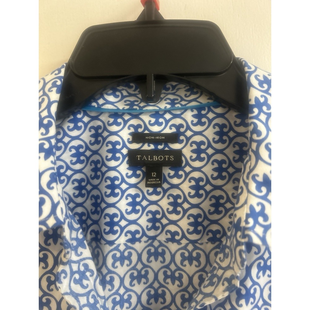 Talbots Women's Size 12 Blue/white Print Buttoned Short Puff Sleeve Fitted Top - Picture 4 of 8